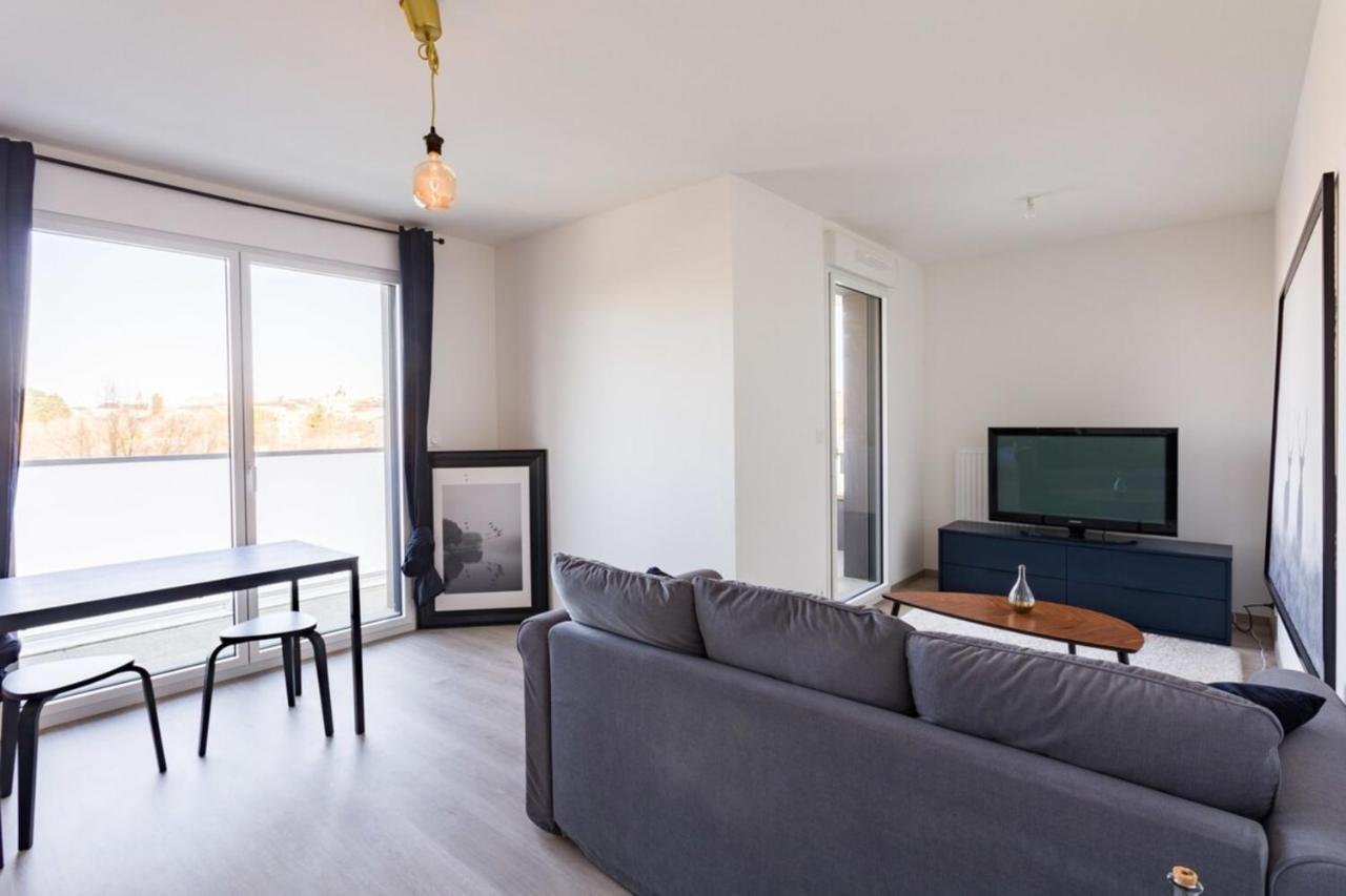 Le Rio, Appartement Avec Terrasse & Parking 렌 외부 사진