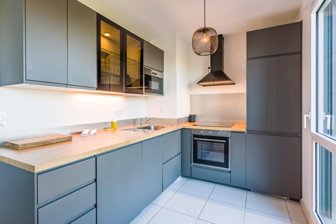 Le Rio, Appartement Avec Terrasse & Parking 렌 외부 사진