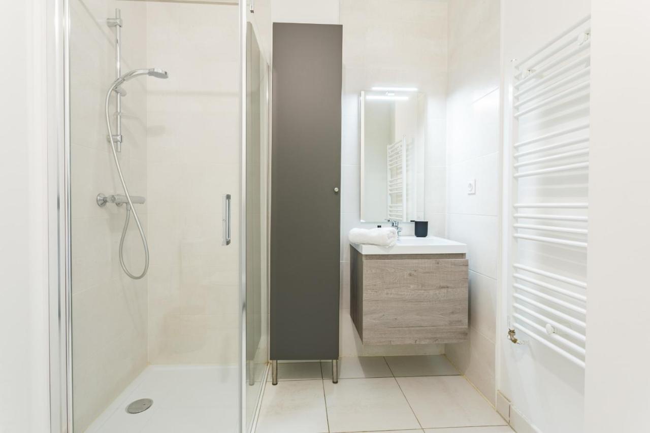 Le Rio, Appartement Avec Terrasse & Parking 렌 외부 사진