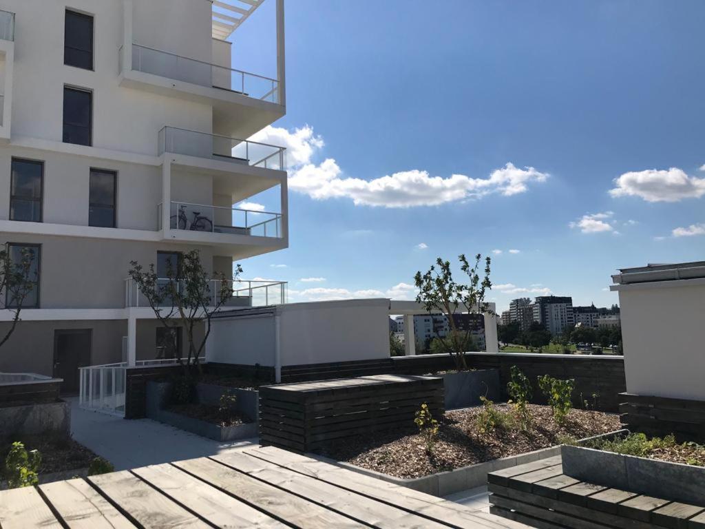 Le Rio, Appartement Avec Terrasse & Parking 렌 외부 사진